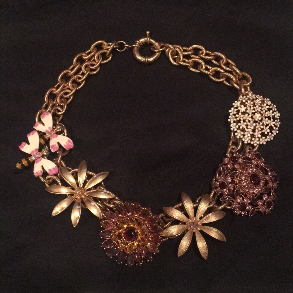 Stunning statement piece!!
